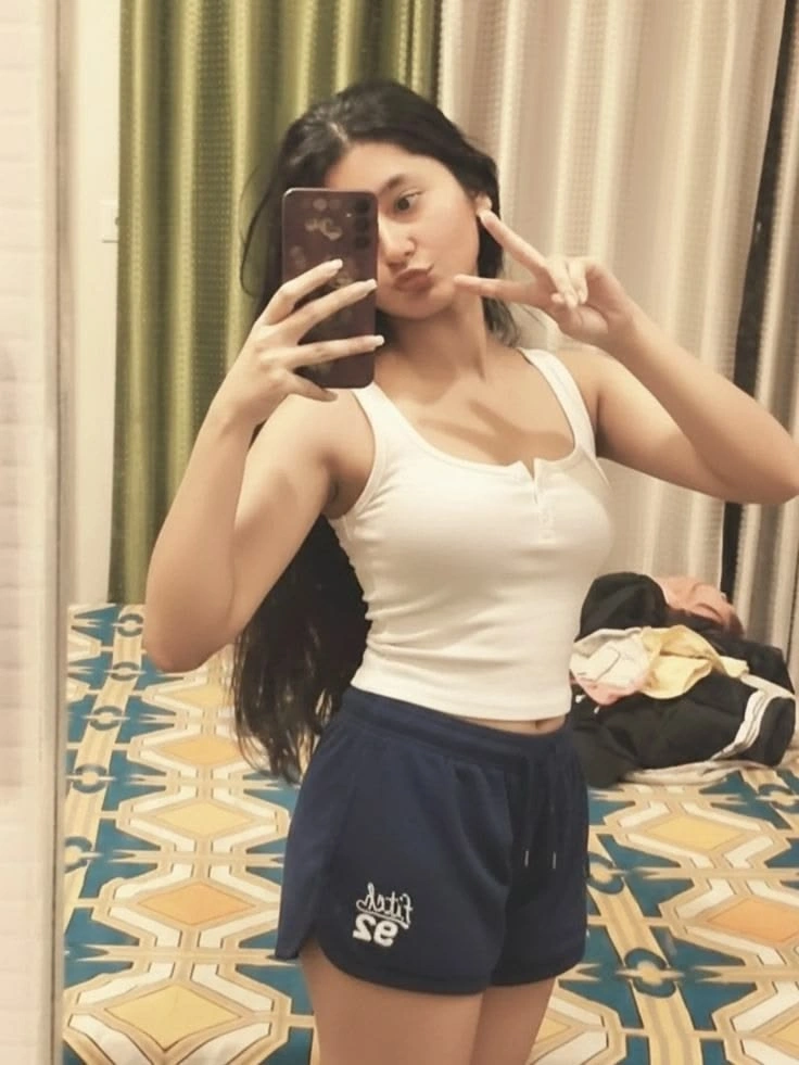 Simran Kaur - College Call Girls Lucknow